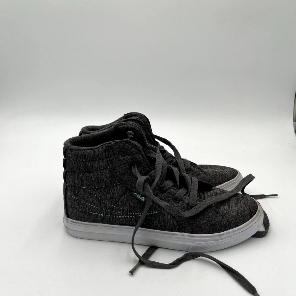 Lot Of 2 Converse / Fila Kids 4‎ / 4.5 Skateboarding Shoes Gray Lace Up Sneakers